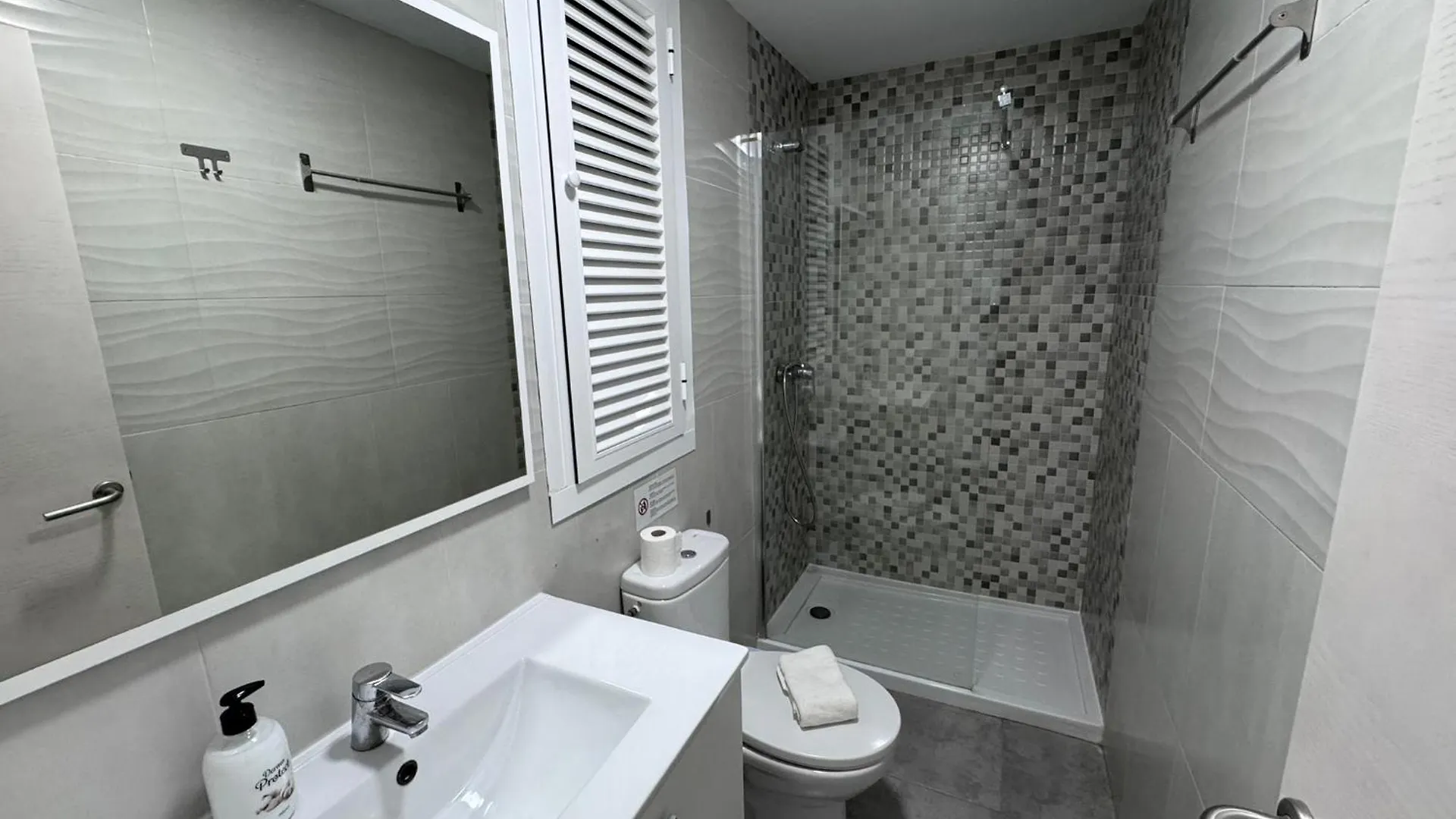 Alcudia Apartments 알쿠디아 항구 0*,  스페인