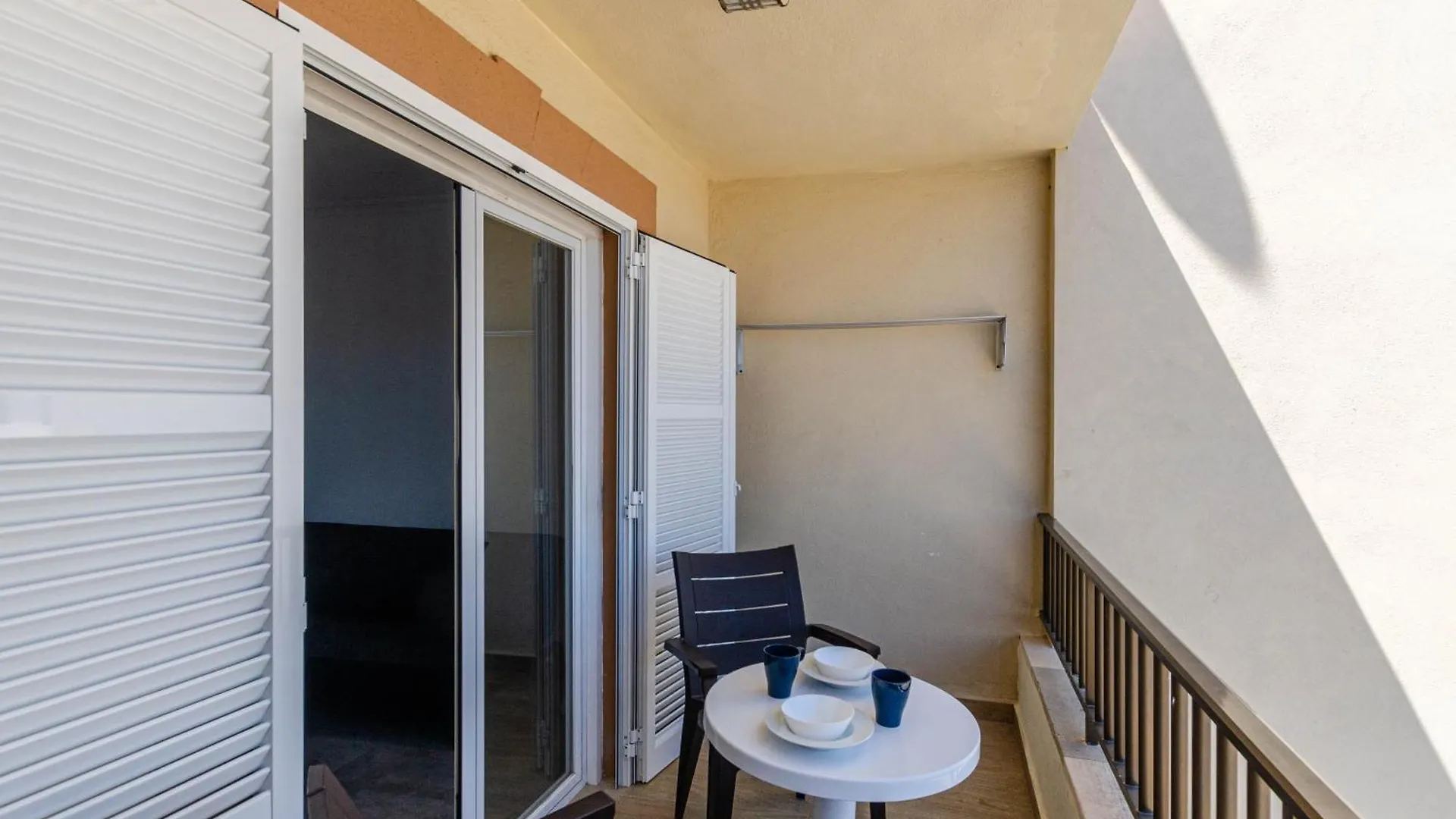 Alcudia Apartments 알쿠디아 항구 스페인