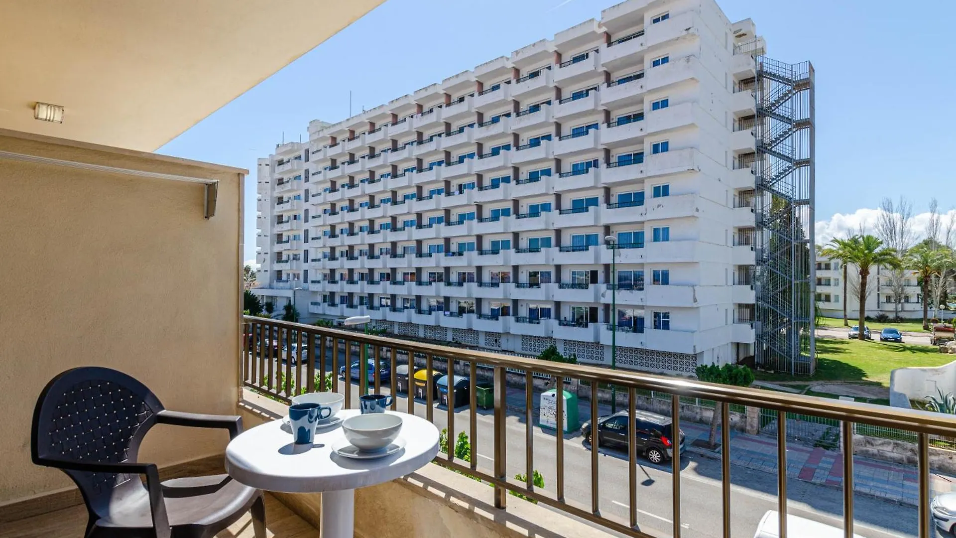 Alcudia Apartments 알쿠디아 항구