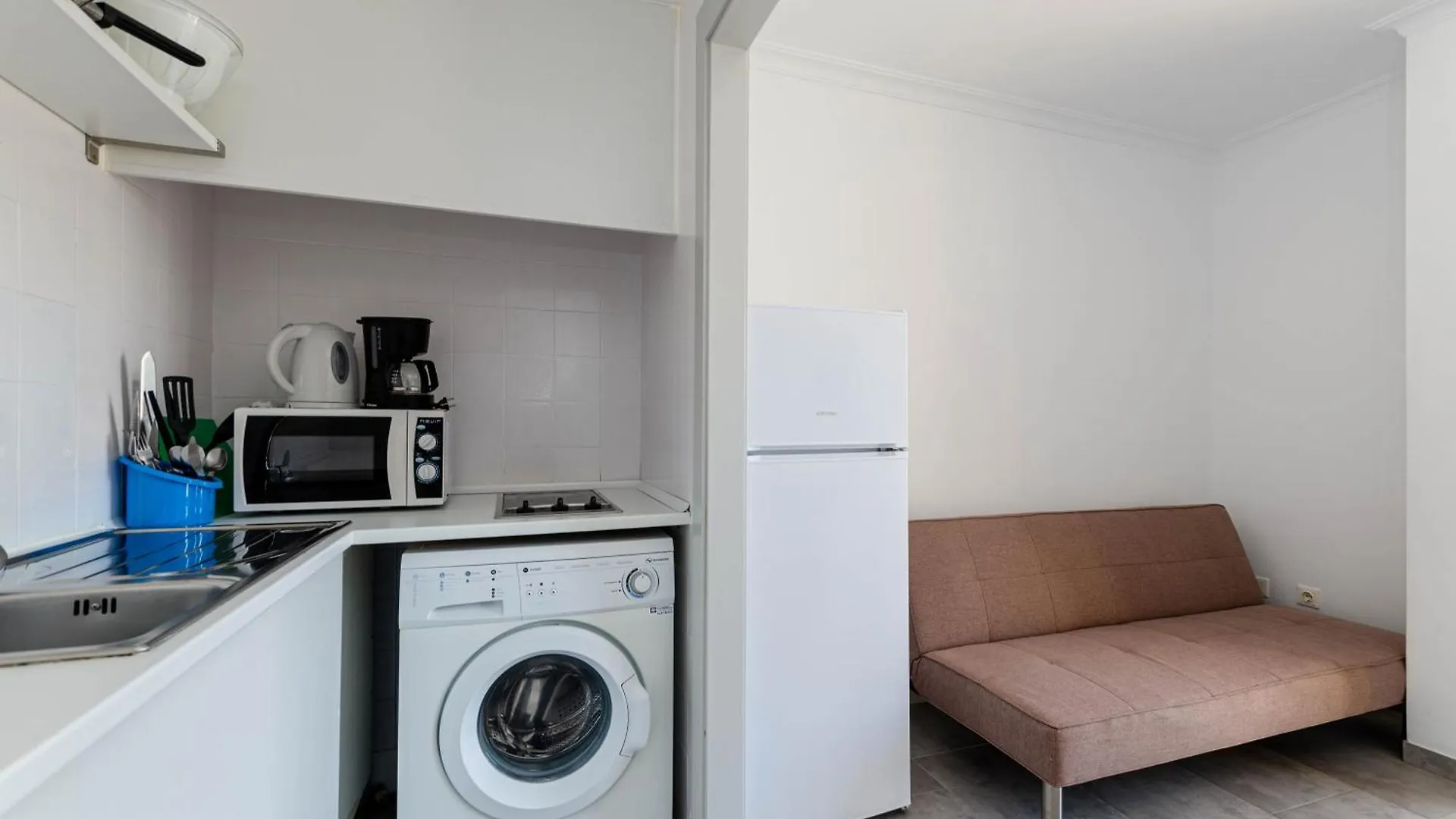 Alcudia Apartments 알쿠디아 항구